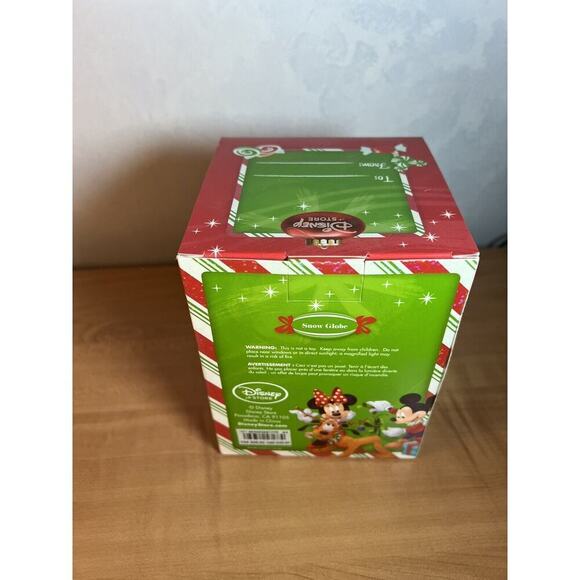 Disney Store Minnie Kissing Mickey Christmas 2010 4.5" Tall Snow Globe - Picture 5 of 7